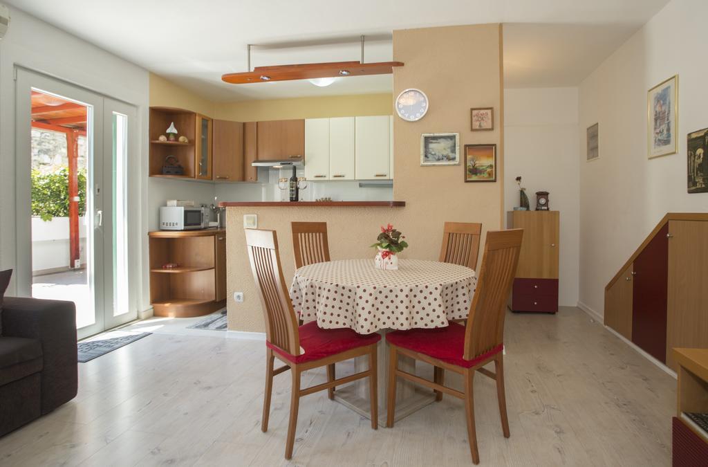 City Center Apartment Kadena Split Exterior photo